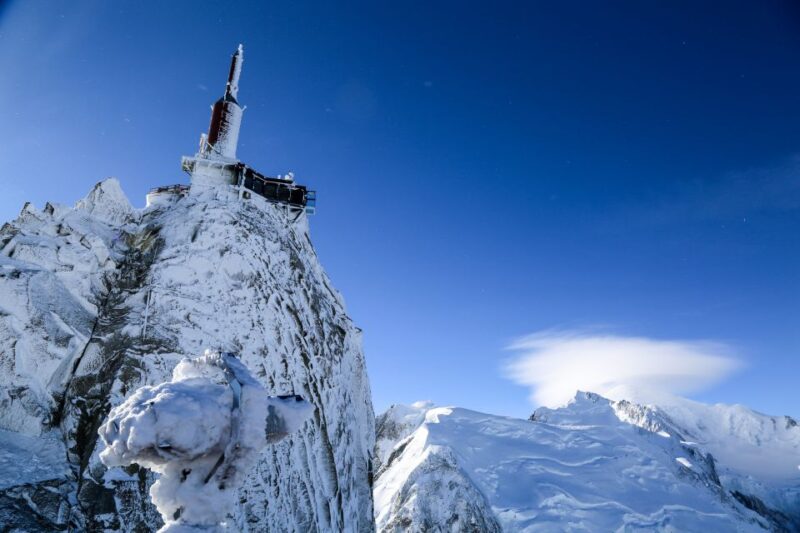 From Geneva: Day Tour to Chamonix & Yvoire Medieval Village - Experience Yvoire Medieval Village