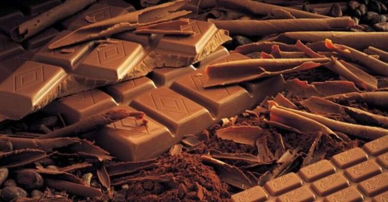 From Geneva: Gruyères Gold Tour With Train Ride & Tastings - Chocolate Tasting at the Factory