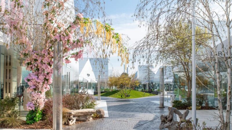 From Geneva: Luxury The Village Outlet Shopping Private Trip - Key Points