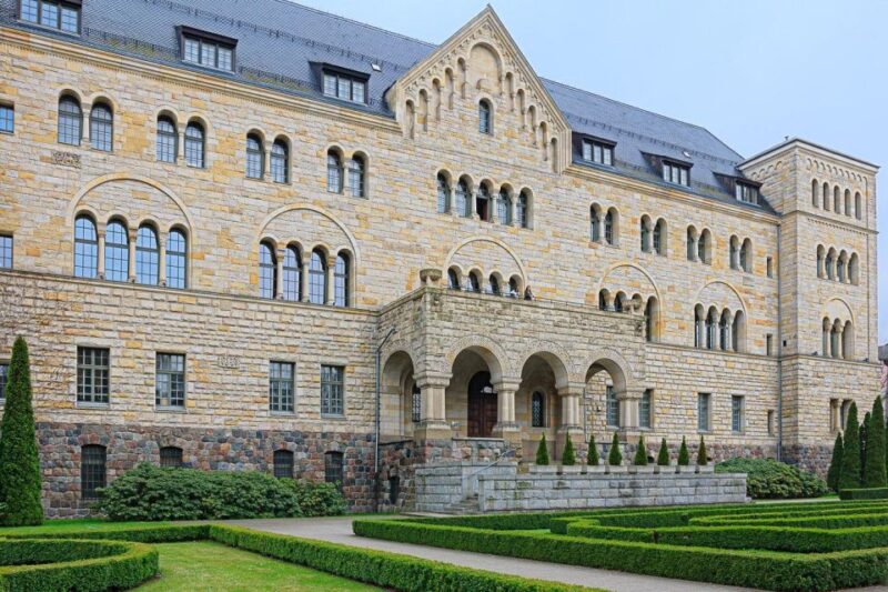 From Golden Age to Fall and Rebirth of Poland - Immersive Tour Experience