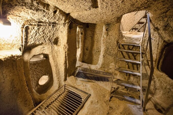 From Göreme: Cappadocia Red and Green Highlights Tour - Uchisar Castle Viewpoint