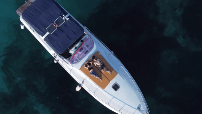 From Gozo & Cirkewwa: Full-Day Comino & Blue Lagoon Cruise - Experienced Hosts and Positive Feedback