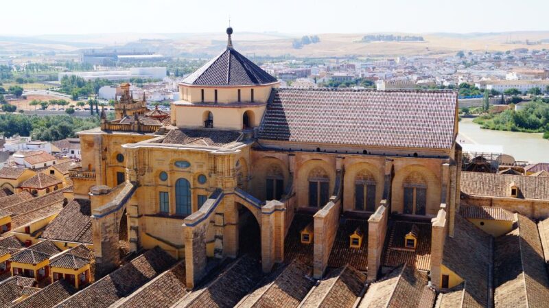 From Granada: Private Córdoba Tour and Skip-the-Line Tickets - Private Pickup and Drop-off