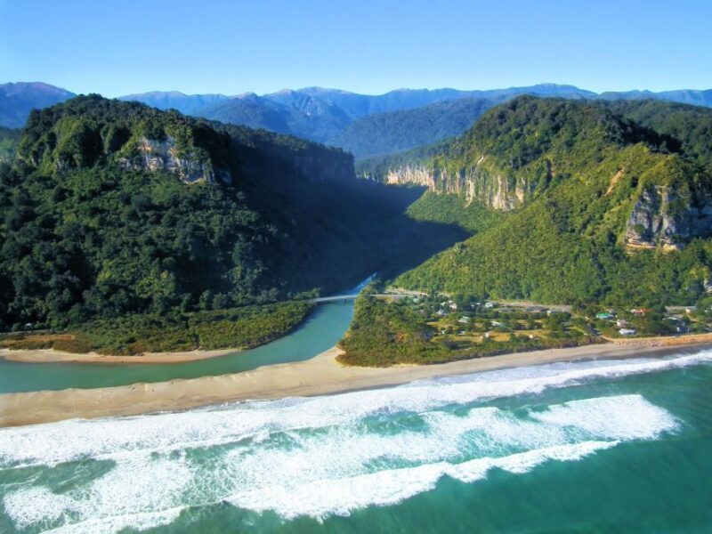 From Greymouth: Punakaiki Blowholes & Pancake Rocks Tour - Highlights of the Experience