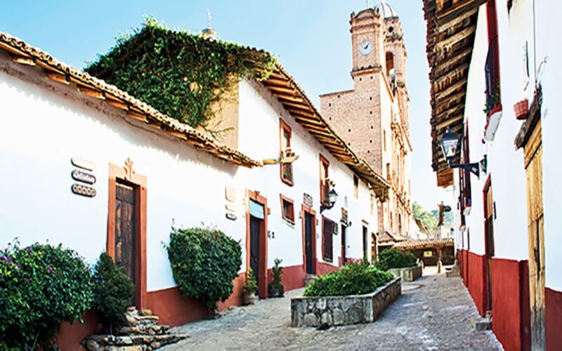 From Guadalajara: Tapalpa and Attaco Private Tour - Guided Walking Tour