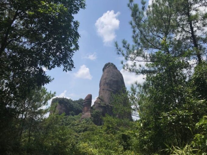 From Guangzhou: Mount Danxia and Nanhua Temple Full-Day - Danxia Mountain Exploration