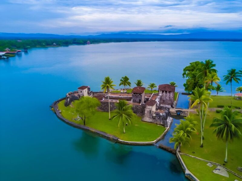 From Guatemala, El Castillo De San Felipe in One Day. - Key Points