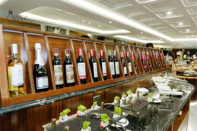 From Ha Long: Ha Long Dinner on Cruise - Luxury Cruise Experience