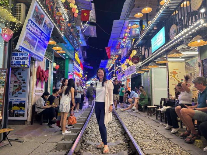 From Ha Long Port: Hanoi City Sightseeing Shore Excursion - Tay Ho and Train Street Coffee
