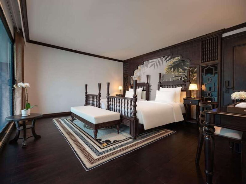 From Ha Noi: 2-Days Ha Long Bay and Lan Ha Bay Cruise 5stars - Day 1