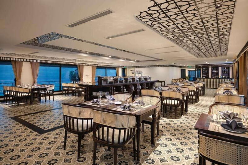 From Ha Noi: 2-Days Ha Long Bay and Lan Ha Bay Cruise 5stars - Included Services