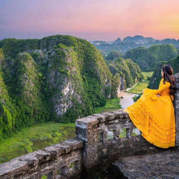 From Ha Noi: Hoa Lu, Tam Coc, Mua Cave Day - Getting Ready for the Tour