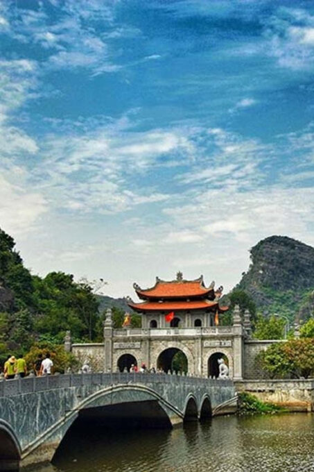 From Ha Noi: Hoa Lu – Tam Coc/ Trang An - Boat Ride Options
