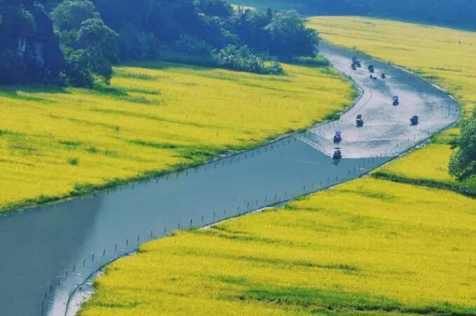 From Ha Noi: Hoa Lu – Tam Coc/ Trang An - Inclusions
