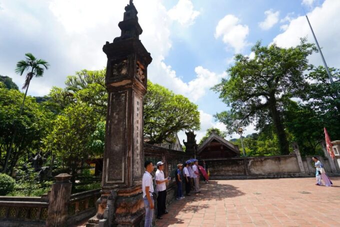 From Ha Noi: Hoa Lu-Trang An-Mua Cave Limousine Bus/buffet - Mua Cave Viewpoint