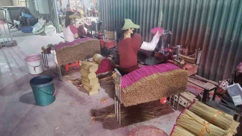 From Ha Noi: Incense Village/Hat/Ha Thai Paint Village/Guide - Conical Hat Interaction