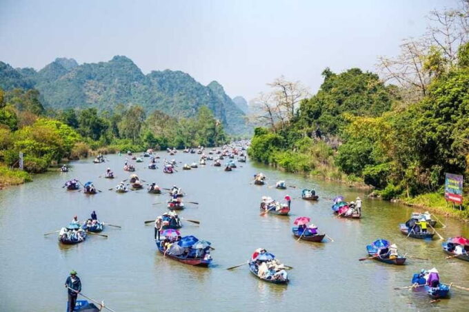 FROM HA NOI: PERFUME PAGODA FULL DAY GROUP TOUR - Cable Car and Returning to Hanoi