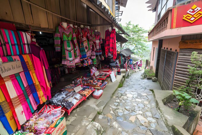 From Ha Noi: SAPA - FANSIPAN - CAT CAT VILLAGE 2 Day 1 Night - Frequently Asked Questions