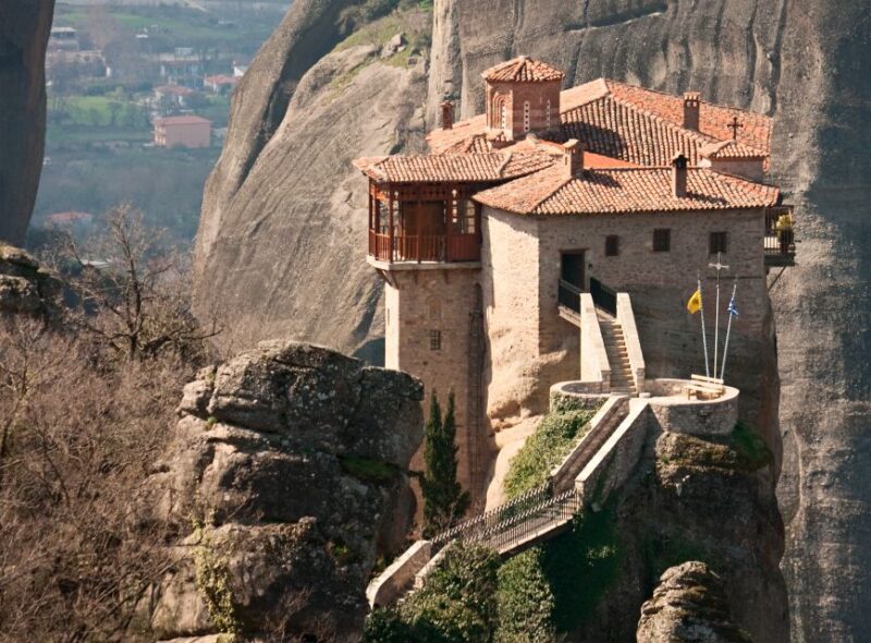 From Halkidiki: Meteora & Monasteries Day Trip With Transfer - Dress Code and Accessibility