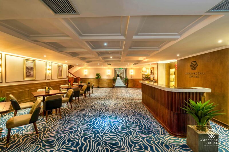 From Halong: HALONG DINNER CRUISE With ENTERTAINMENT - Beverage and Surcharges