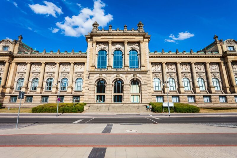 From Hamburg: Private Guided Day Trip to Hanover - Itinerary Highlights