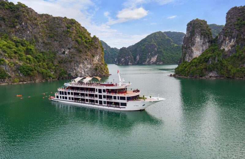 From Hanoi: 2-Day Cruise Trip With Private Balcony & Bathtub - Accommodation With Private Amenities