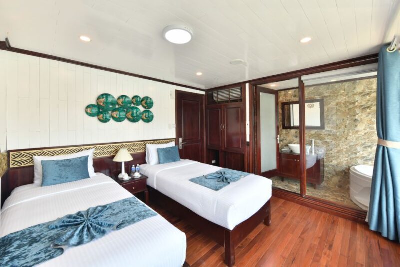 From Hanoi: 2-Day Halong Sapphire Cruise With Balcony Cabin - Dietary and Accessibility Considerations