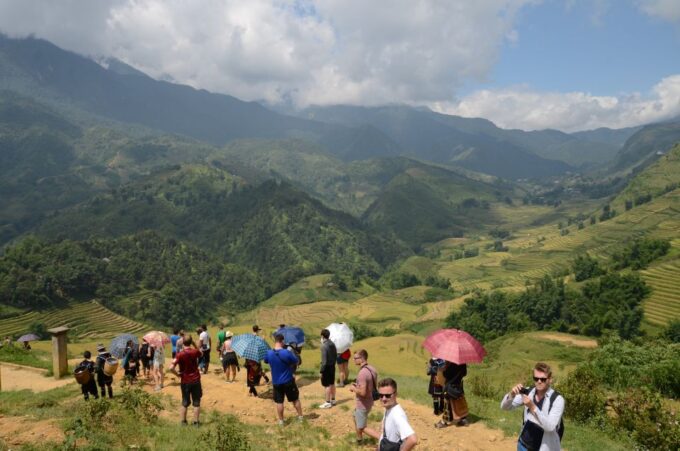 From Hanoi: 2-Day Sa Pa Ethnic Homestay Tour With Trekking - Currency and Banking