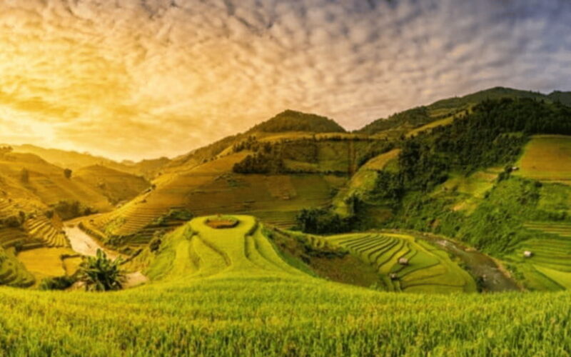 From Hanoi: 2-Day Sapa and Ham Rong Mountain Tour - Taking in the Cultural Heritage of Cat Cat Village