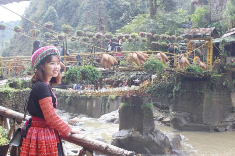 From Hanoi: 2-Day Sapa Trekking Tour With Limousine Transfer - Day 2: Discovering Lao Chai and Ta Van
