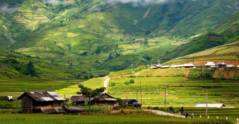From Hanoi: 2-Day Sapa Trekking Trip With Homestay & Meals - Taking in Local Village Life