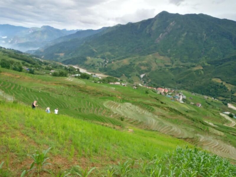 From Hanoi: 2-Day Sapa Trekking Trip With Homestay & Meals - Savoring Authentic Homestay Hospitality