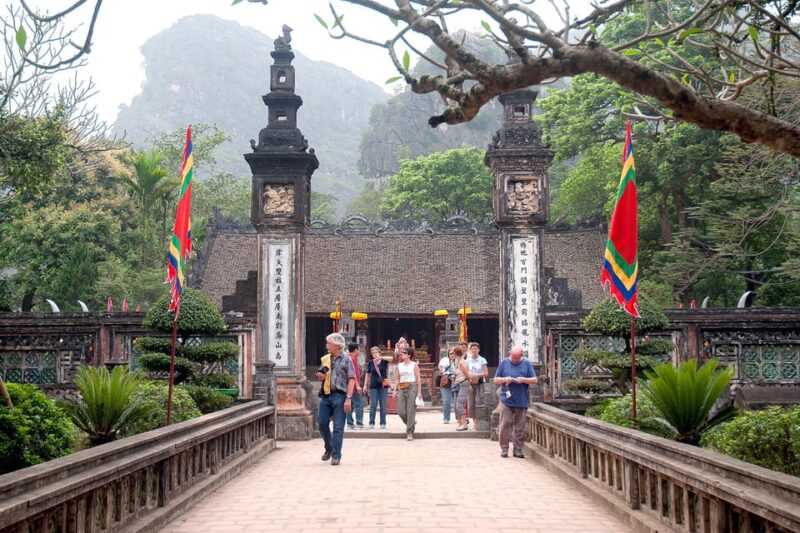 From Hanoi: 2-Day Tour Ninh Binh & Ha Long Bay Cruise - Morning Activities in Ninh Binh