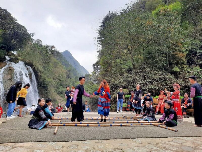 From Hanoi: 2-Days Luxury Tour Sapa by Sleeper Train - Local Community Exploration