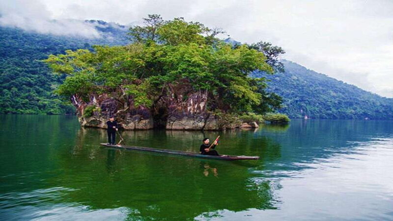 From Hanoi: 3-Day Cao Bang Waterfalls, Lakes & Villages Tour - Discovering Pac Bo and Pac Ngoi Village