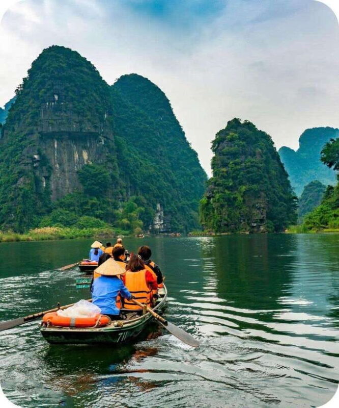 From Hanoi: 3 Day Ninh Binh & Ha Long-Lan Ha 5 Star Cruise - Experiencing the Luxury of a 5-Star Cruise