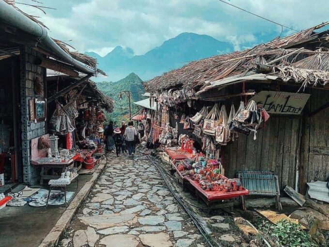 From Hanoi: 3 Days 2 Nights Sapa Group - Transportation and Accommodations