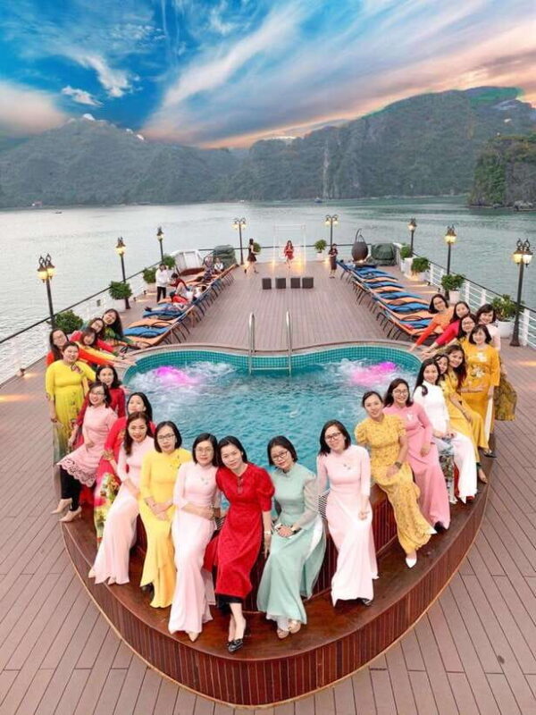 From Hanoi: 5-Star Cruise 2 Days 1 Night Ha Long &Lan Ha Bay - Overview and Pricing
