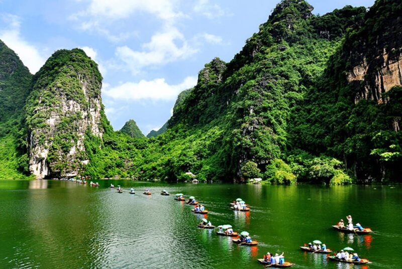 From Hanoi: Bai Dinh Pagoda, Trang An, and Mua Cave Day Tour - Cultural and Historical Significance