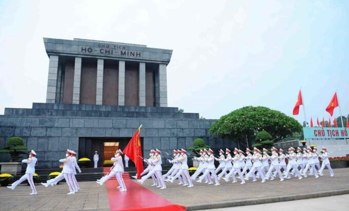 From Hanoi: City Tour Half Day Tour - Hotel Pickup and Dropoff