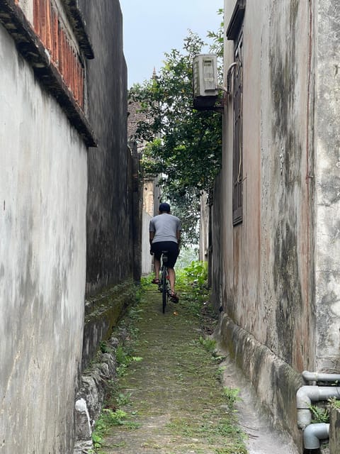 From Hanoi: Cuu, Quang Phu Cau, & Quan Son Lake Cycling Tour - Enjoy Local Cuisine