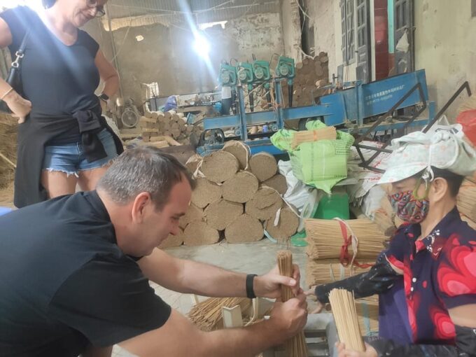 From Hanoi: Day Trip to 3 Traditional Handicraft Villages - Tasting Regional Delicacies