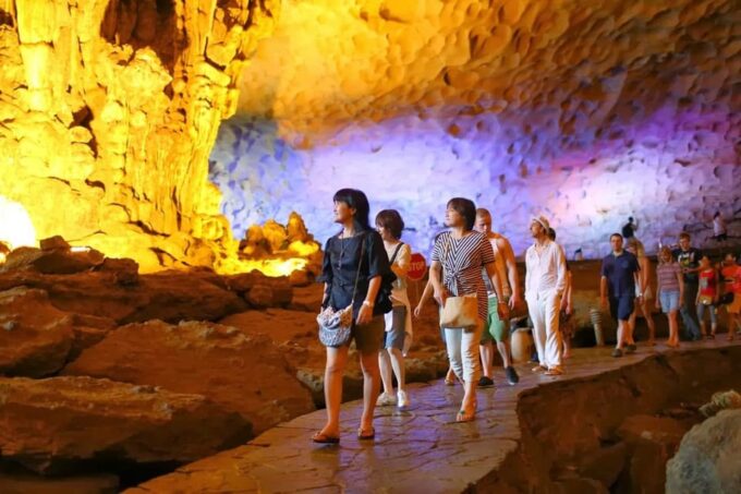 From Hanoi: Explore Ha Long Bay In 1 Day With A Good Cruise - Scenic Views and Exploration