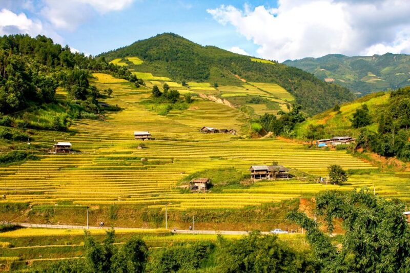 From Hanoi: Explore Sapa 2-Day Tour - Day 1: Hanoi to Sapa