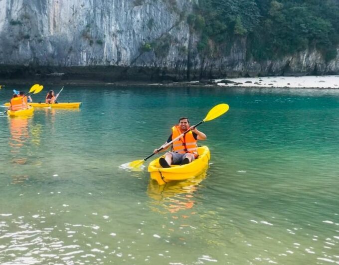 From Hanoi: Full-Day Halong Cruise- Lunch, Kayak, Visit Cave - Passenger Details