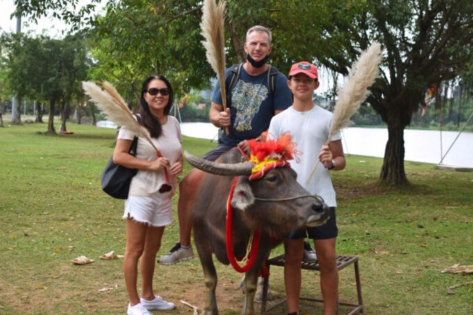 From Hanoi: Full-day Visit Hoa Lu, Tam Coc & Mua Cave - Mua Cave and Tam Coc Boat Tour