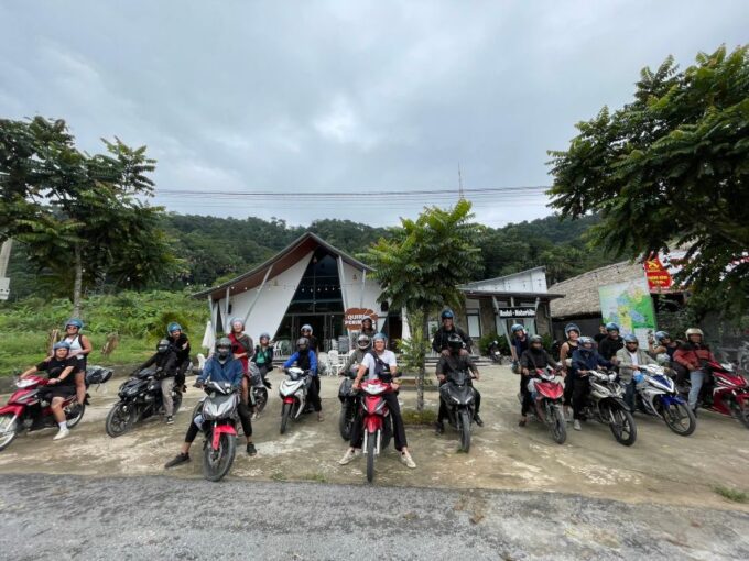 From Hanoi: HA GIANG LOOP 3 DAYS 2 NIGHTS - Motorcycle Specifications