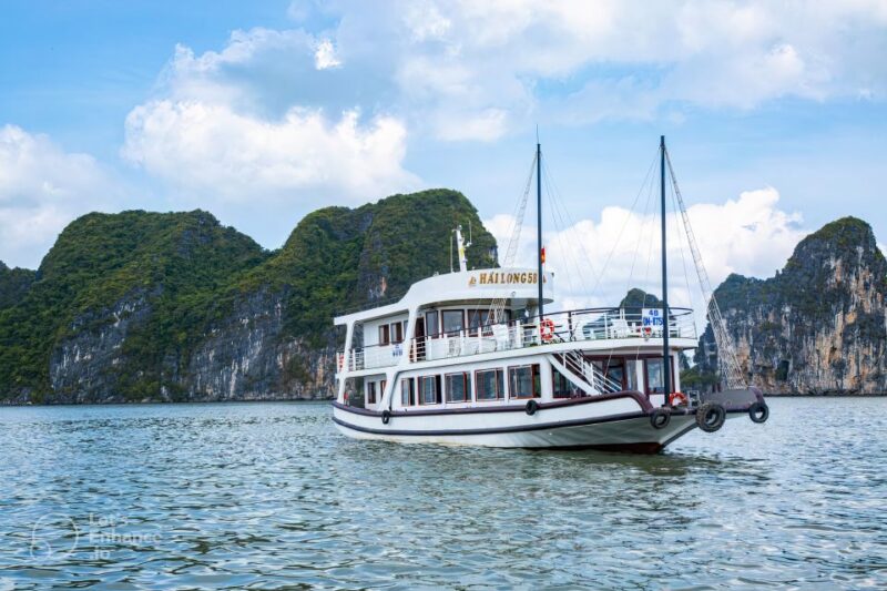 From Hanoi: Ha Long Bay 1-Day Cruise With Kayaking and Lunch - Relaxing on Titov Islands Beach