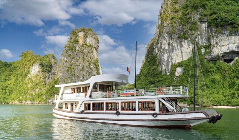 From Hanoi: Ha Long Bay 1 Day With 4 Stars Cruise and Kayak - Hotel Pickup and Drop-off