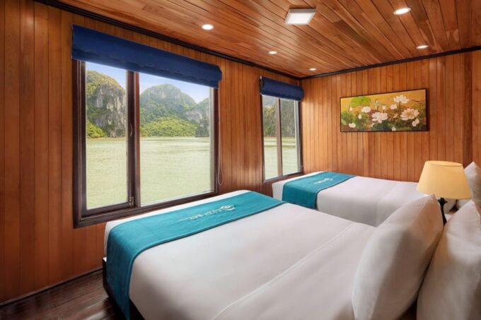 From Hanoi: Ha Long Bay 2 Days 1 Night- Cozy Cruise 5 Stars - Group Size and Language